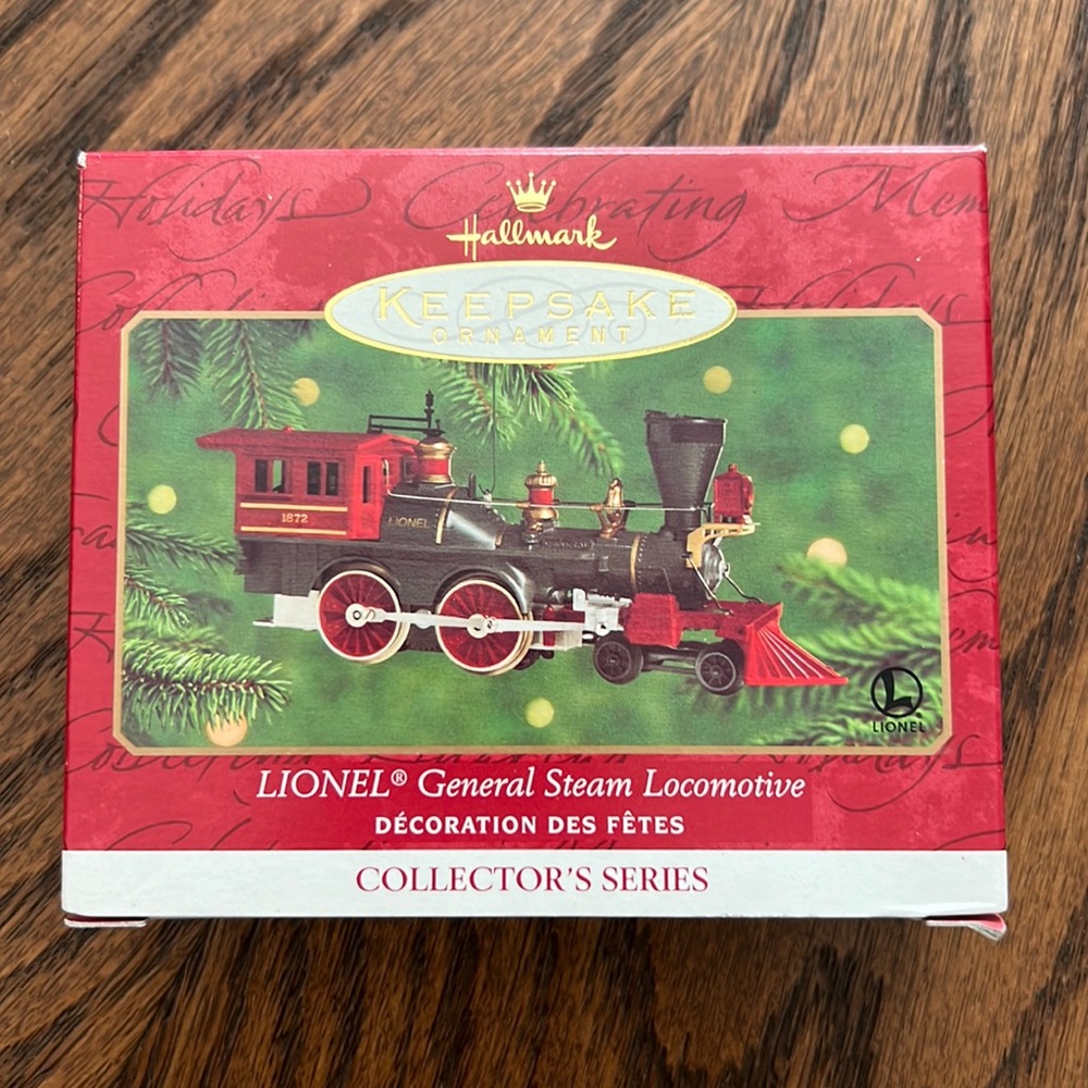 Hallmark 2000 Lionel General Steam LocomotiveTrain Engine Ornament